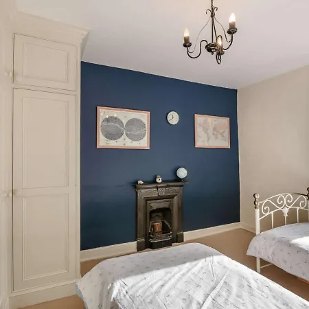 Kingston House * West Witton